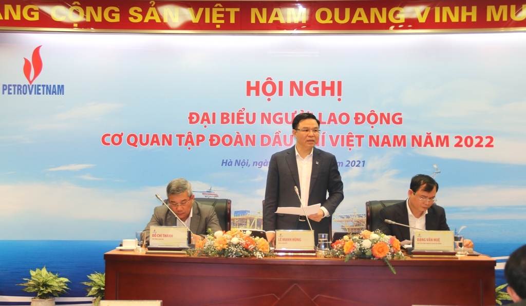 Tổng Giám đốc Petrovietnam Lê Mạnh Hùng đối thoại với người lao động Cơ quan Tập đoàn