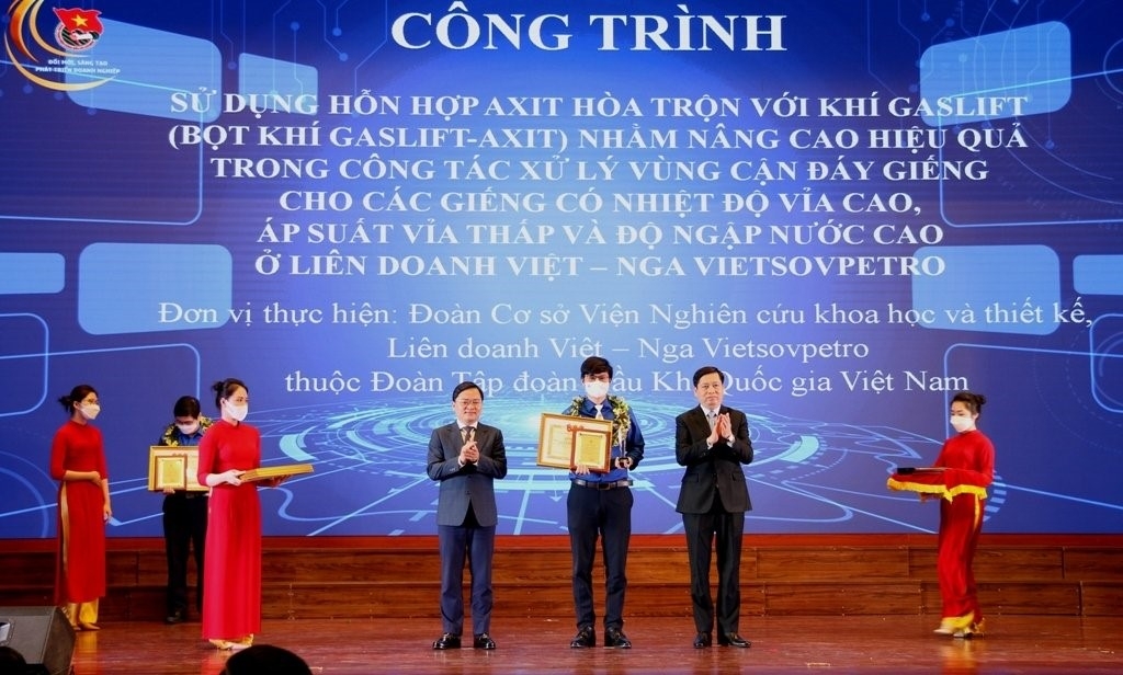 ĐCS Viện NCKH&TK có công trình tuyên dương 1 trong 10 công trình tiêu biểu Khối DNTW