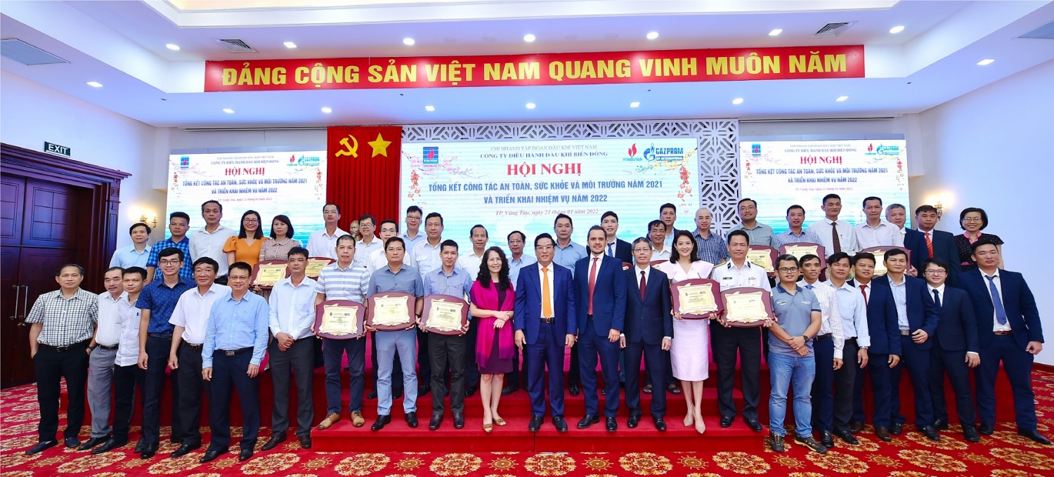 Hội nghị Tổng kết công tác ATSKMT 2021 và triển khai nhiệm vụ 2022 của BIENDONG POC dã diễn ra thành công tốt đẹp.