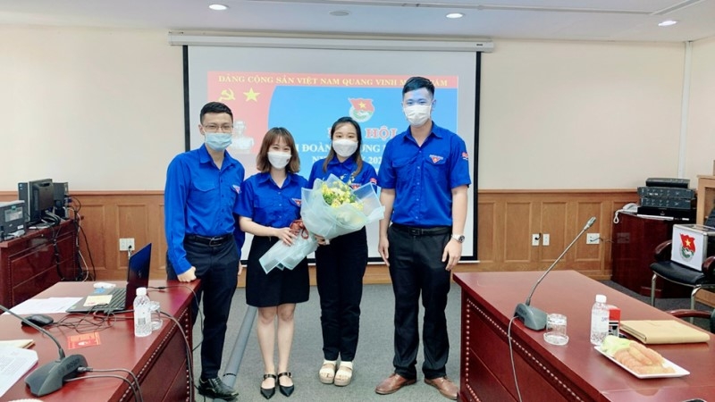 BCH nhiệm kỳ 2022 – 2024 chi đoàn TMDV ra mắt