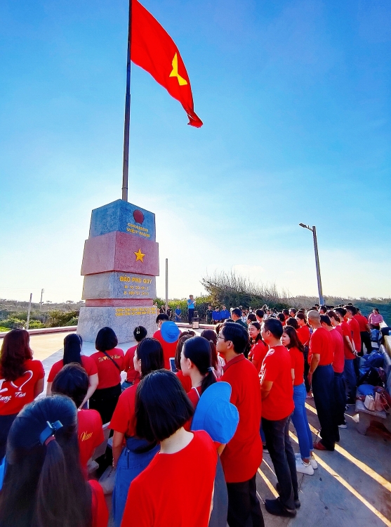 Vietsovpetro: Hành trình “Vì biển đảo quê hương năm 2021”