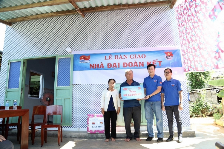 Vietsovpetro: Hành trình “Vì biển đảo quê hương năm 2021”