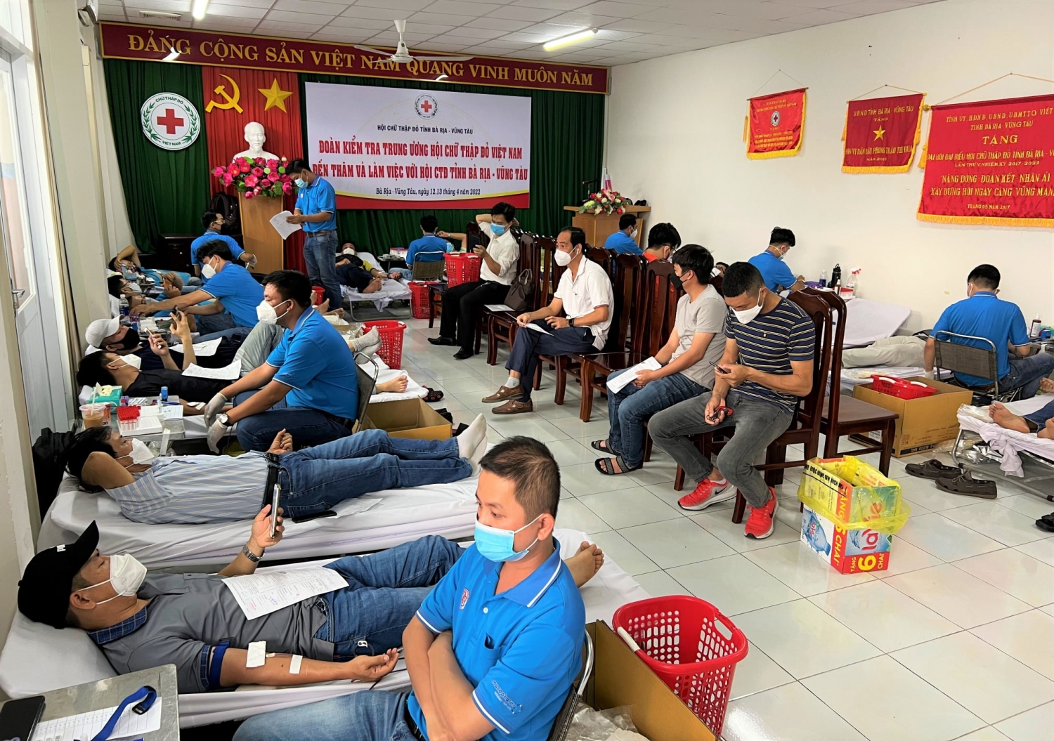 Người lao động Vietsovpetro tích cực tham gia chương trình hiến máu tình nguyện năm 2022