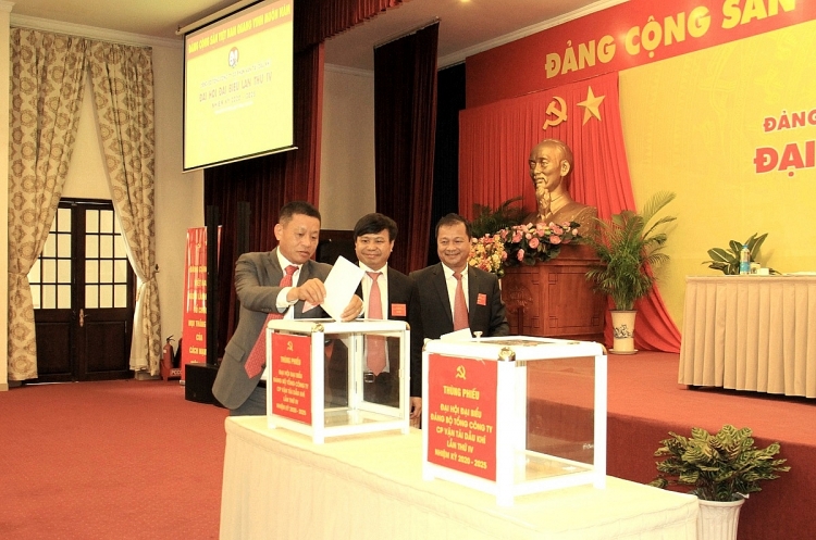 giu vung vi tri tru cot hang dau trong nganh van tai bien viet nam