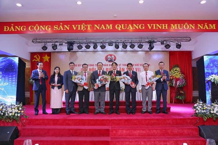 xay dung ptsc tro thanh thuong hieu quoc te uy tin cot loi la dich vu ky thuat dau khi chat luong cao