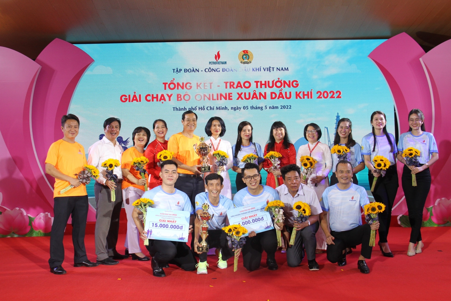 CĐ DKVN gặp mặt Người lao động Dầu khí tiêu biểu và Tổng kết, trao thưởng Giải chạy bộ online “Xuân Dầu khí 2022”