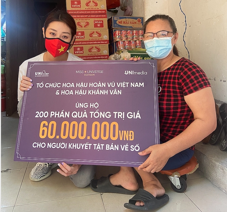 Hoa hậu Khánh Vân chia sẻ khó khăn với người lao động nghèo khuyết tật Hoa hậu Khánh Vân chia sẻ khó khăn với người lao động nghèo khuyết tật