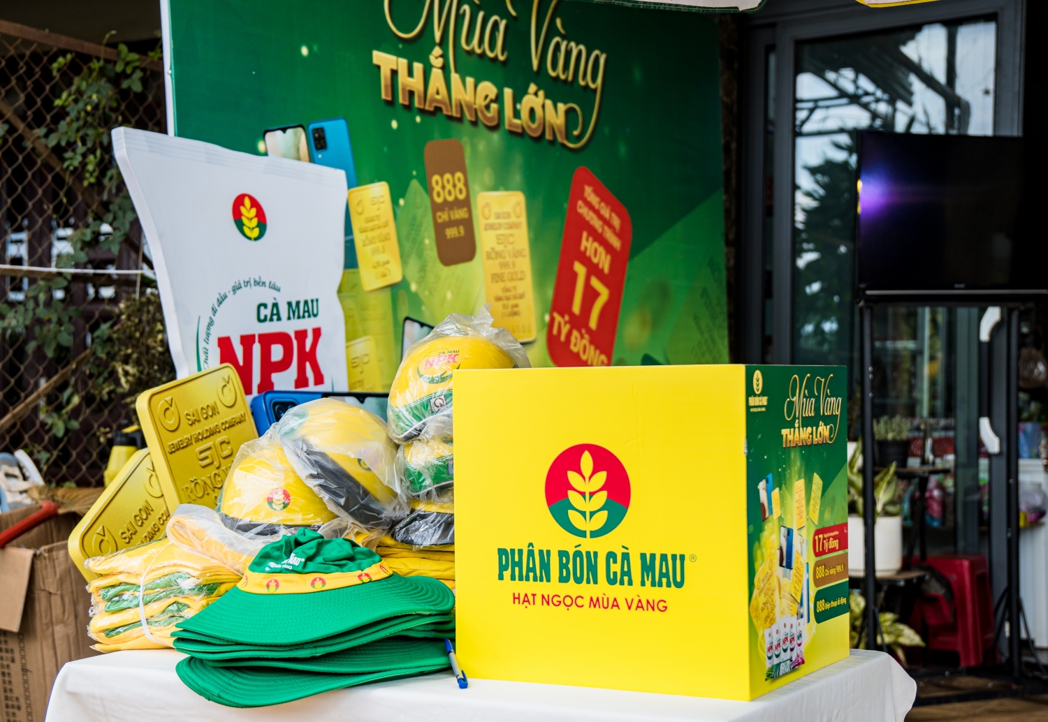 Hạnh phúc ngập tràn với 
