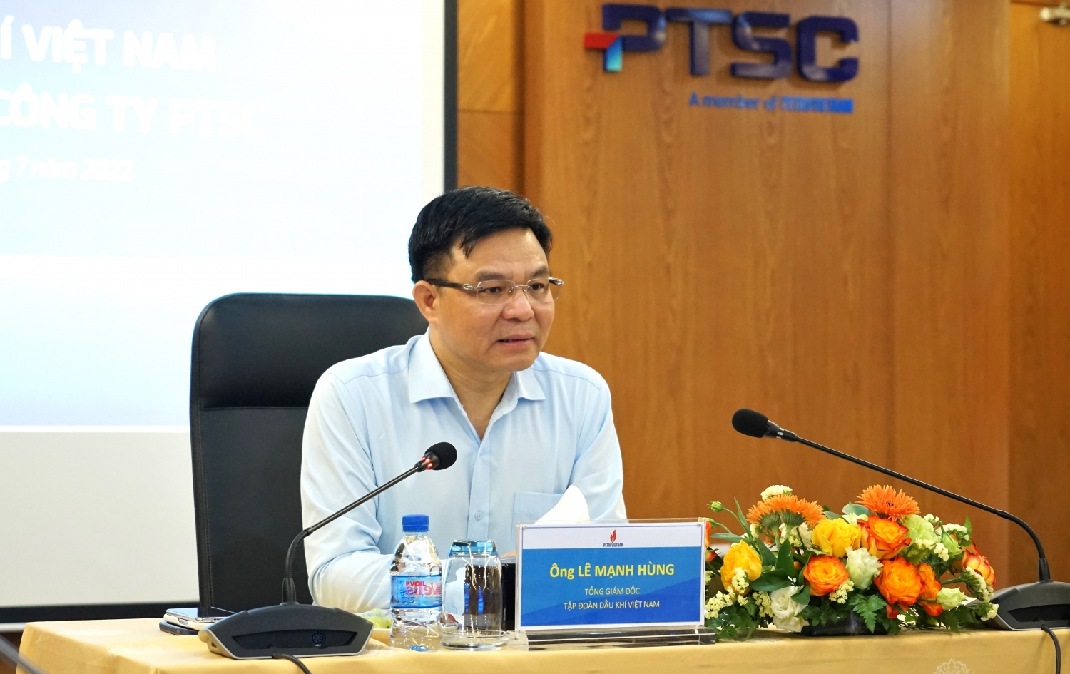 Tổng Giám đốc Petrovietnam Lê Mạnh Hùng làm việc với PTSC về kết quả sản xuất kinh doanh 6 tháng đầu năm 2022