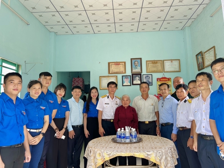 Người Dầu khí "uống nước nhớ nguồn"