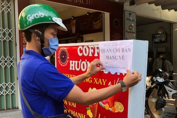TP HCM: Dịch vụ ăn uống bán mang về được phép hoạt động trở lại