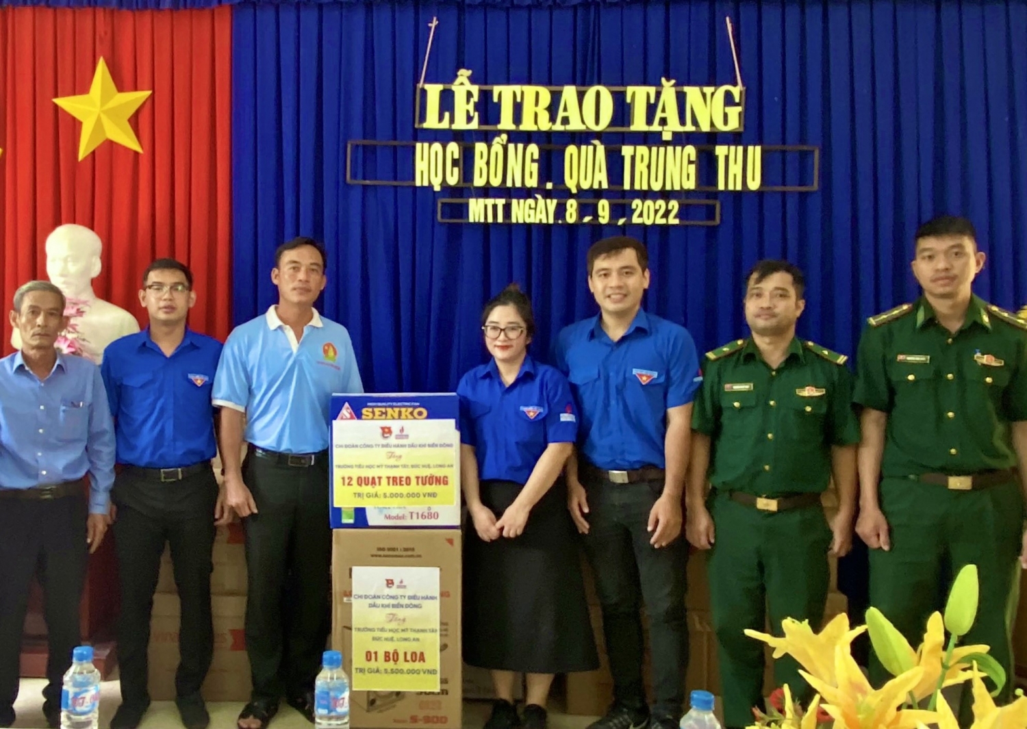 BIENDONG POC mang Trung thu ý nghĩa đến các em nhỏ vùng biên