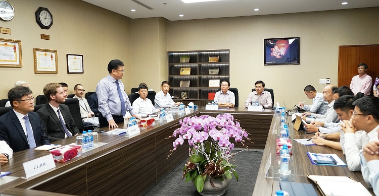 tong giam doc pvn lam viec voi cuu long joc cac ban dieu hanh du an lo 01 02 va lo 01 0297
