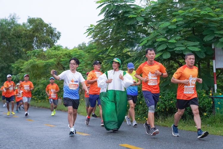 Người PVCFC vượt qua giới hạn cùng Giải Đất Mũi Marathon Cà Mau 2022