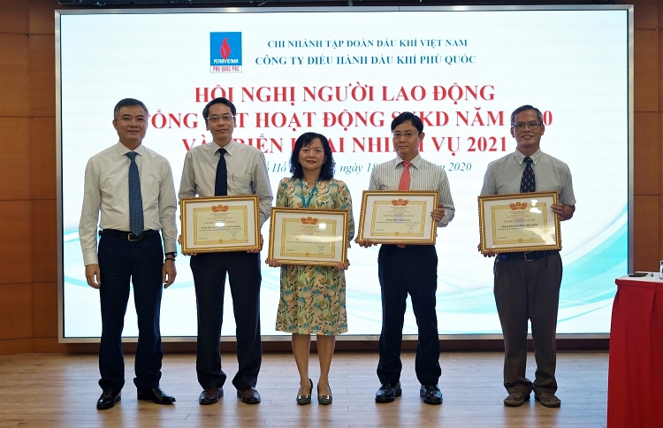 Phú Quốc POC: Vượt qua năm 