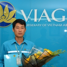 tra lai tai san hon 100 trieu dong cho du khach bo quen tai san bay cam ranh