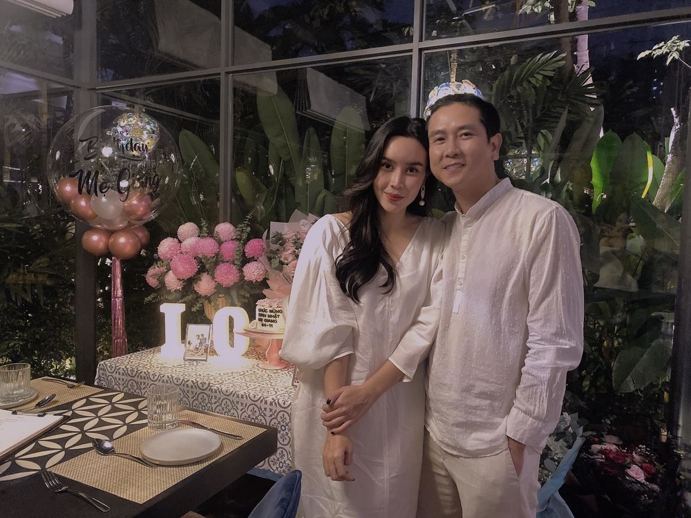 Sao Việt ngày 19/1/2022: Tuấn Dũng và Lê Lộc cùng nhau xuất hiện tại sự kiện Sao Việt ngày 19/1/2022: Tuấn Dũng và Lê Lộc cùng nhau xuất hiện tại sự kiện
