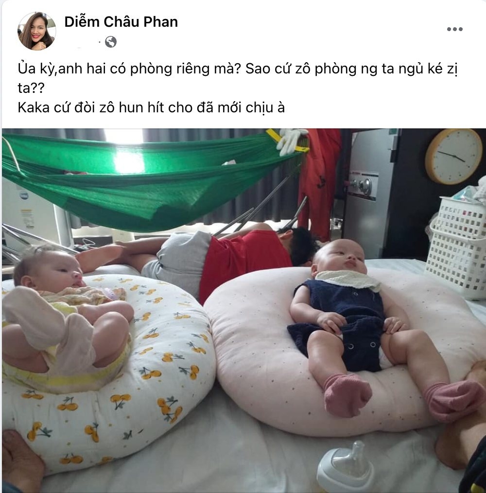 Sao Việt ngày 21/2/2022: Hoài Linh bất ngờ xuất hiện cùng ca sĩ Như Quỳnh Sao Việt ngày 21/2/2022: Hoài Linh bất ngờ xuất hiện cùng ca sĩ Như Quỳnh