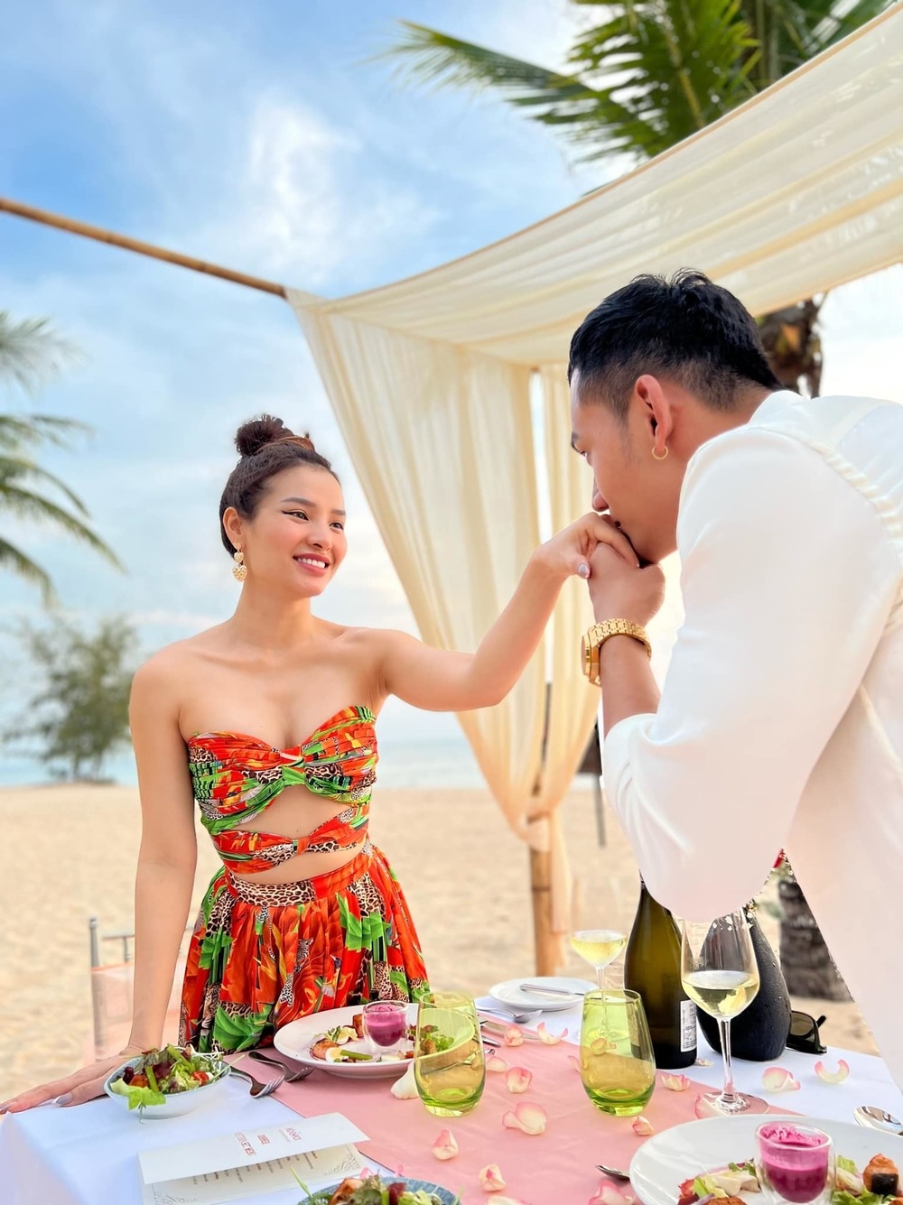 Sao Việt ngày 19/3/2022: Trương Quỳnh Anh giữa tin đồn hẹn hò với Chi Dân Sao Việt ngày 19/3/2022: Trương Quỳnh Anh giữa tin đồn hẹn hò với Chi Dân