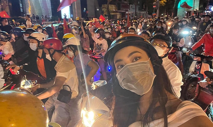 Sao Việt hôm nay 23/5: Dàn sao Việt hào hứng khoe ảnh muôn vàn kiểu Sao Việt hôm nay 23/5: Dàn sao Việt hào hứng khoe ảnh muôn vàn kiểu
