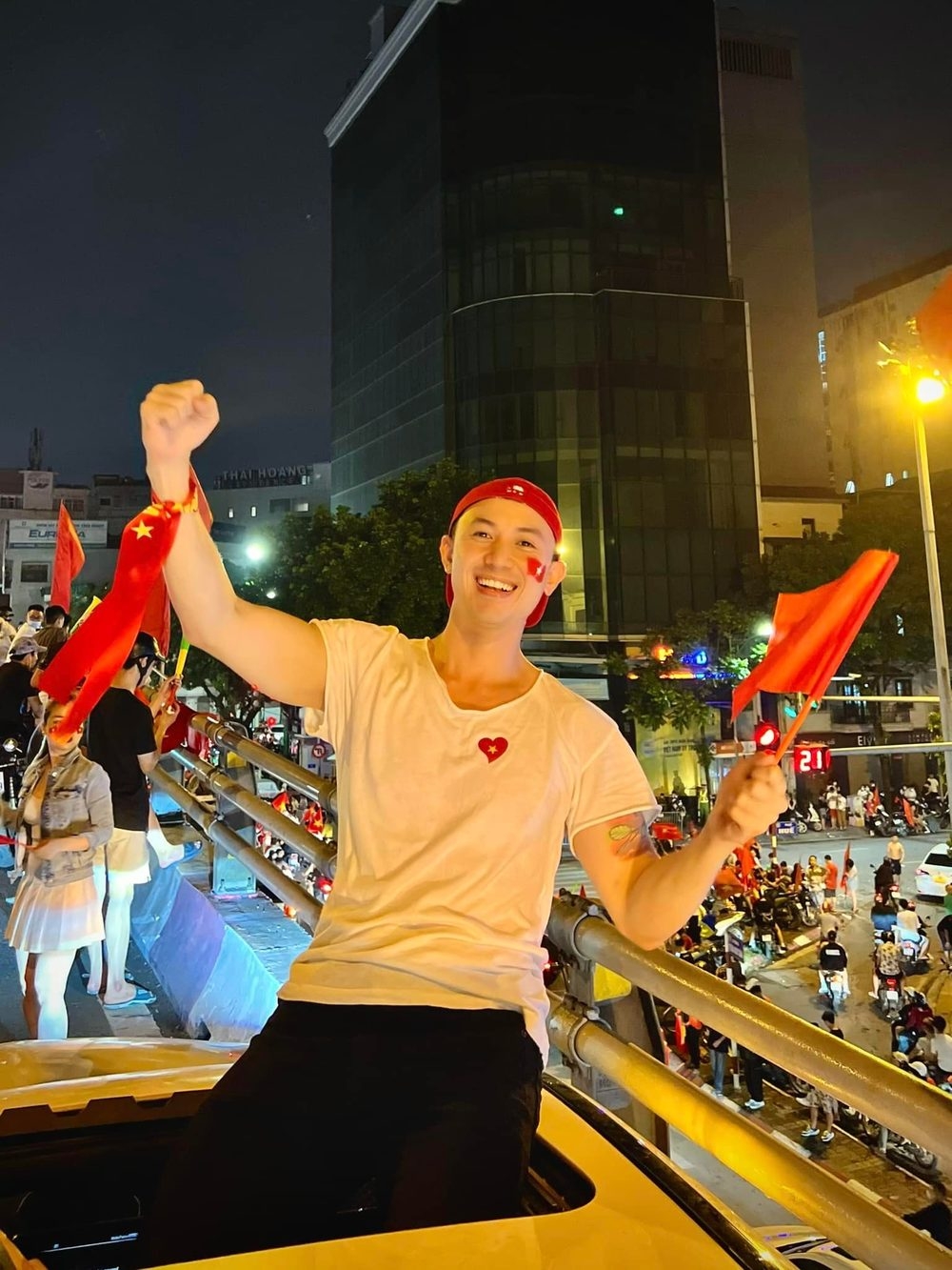 Sao Việt hôm nay 23/5: Dàn sao Việt hào hứng khoe ảnh muôn vàn kiểu Sao Việt hôm nay 23/5: Dàn sao Việt hào hứng khoe ảnh muôn vàn kiểu