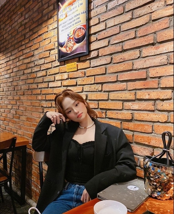 Tin hot giải trí ngày 8/8: Dàn mỹ nhân Việt diện blazer với nhiều phong cách Tin hot giải trí ngày 8/8: Dàn mỹ nhân Việt diện blazer với nhiều phong cách