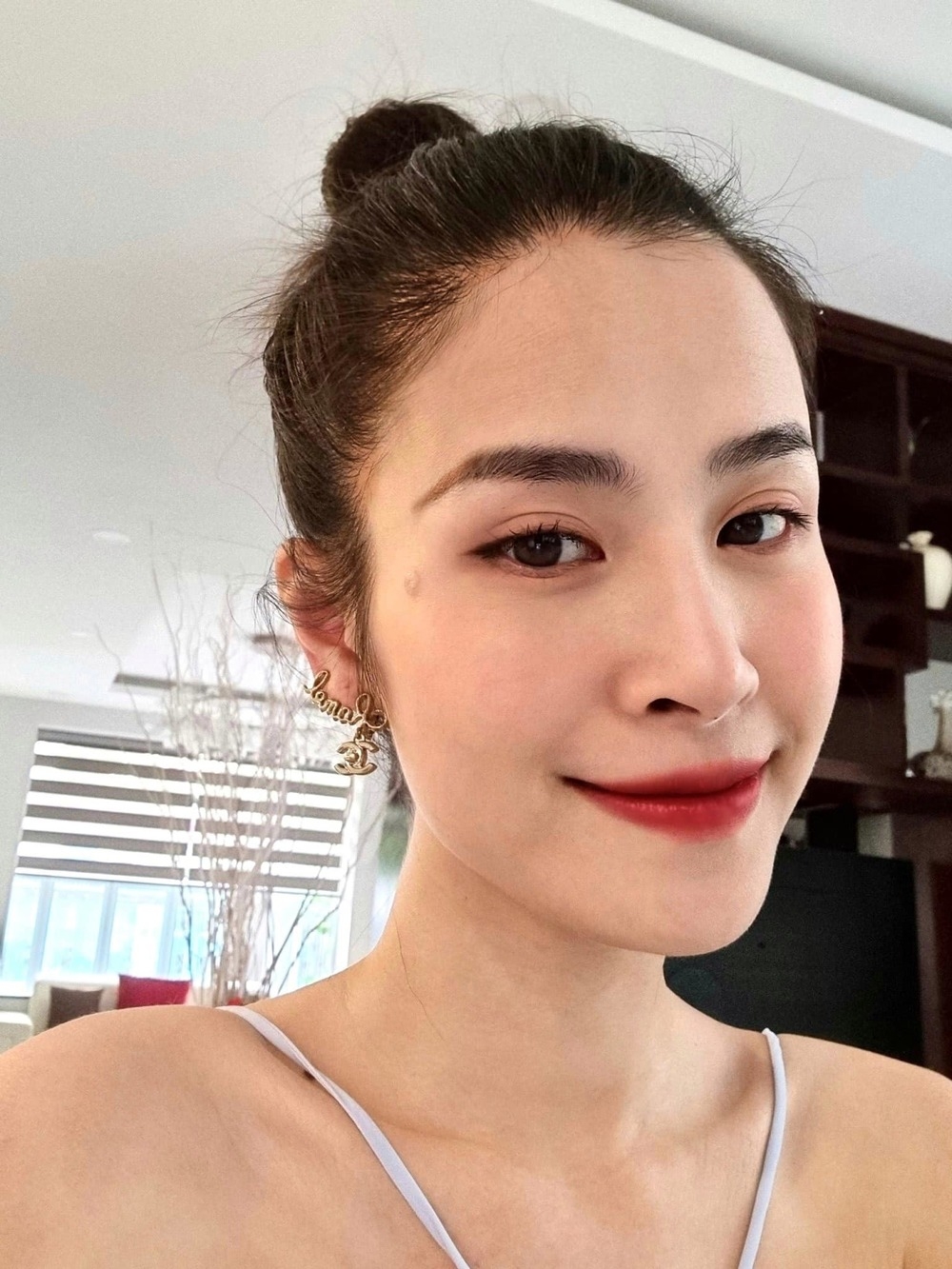 Tin hot giải trí ngày 12/8: Đông Nhi đăng ảnh sống ảo nhưng phải Tin hot giải trí ngày 12/8: Đông Nhi đăng ảnh sống ảo nhưng phải