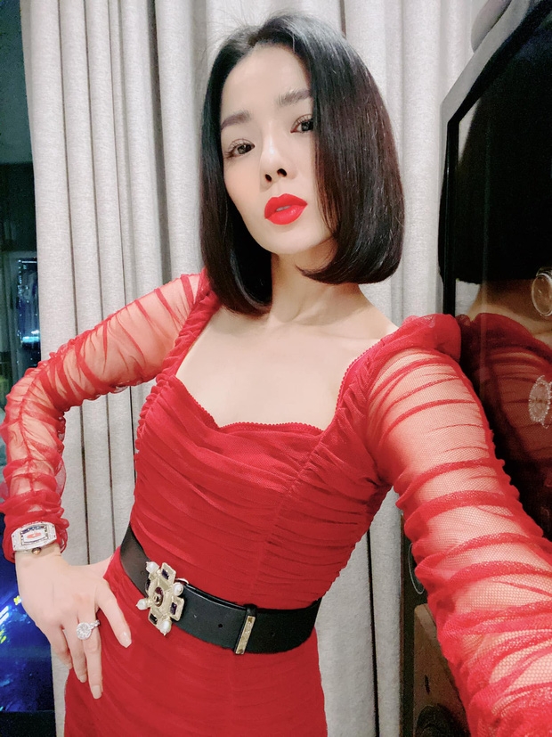 Tin hot giải trí ngày 16/8: Ca sĩ Minh Quân dùng từ ngữ thô tục đáp trả khán giả Tin hot giải trí ngày 16/8: Ca sĩ Minh Quân dùng từ ngữ thô tục đáp trả khán giả
