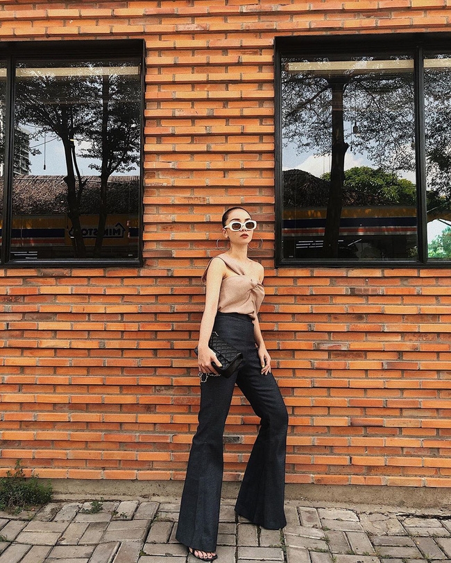 Tin hot giải trí ngày 22/8: Sao Việt mix quần ống rộng cùng phong cách thời thượng Tin hot giải trí ngày 22/8: Sao Việt mix quần ống rộng cùng phong cách thời thượng