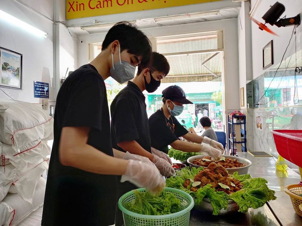 Tin hot giải trí ngày 24/8: Cindy Lư tiết lộ từng có người thứ 3 xen vào mối quan hệ Tin hot giải trí ngày 24/8: Cindy Lư tiết lộ từng có người thứ 3 xen vào mối quan hệ