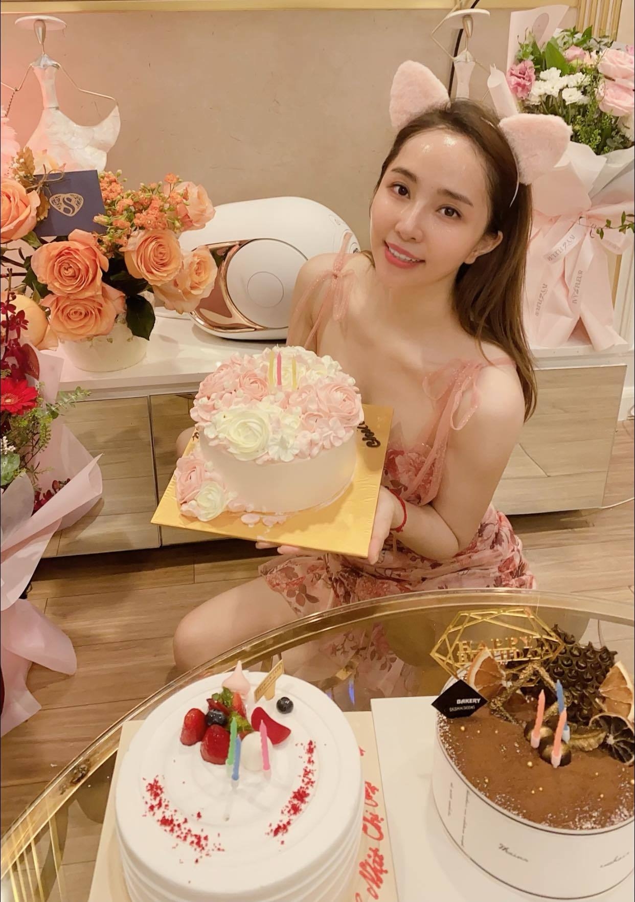 Tin hot giải trí ngày 8/9: Tuấn Trần lên tiếng bảo vệ Trấn Thành vụ sao kê Tin hot giải trí ngày 8/9: Tuấn Trần lên tiếng bảo vệ Trấn Thành vụ sao kê