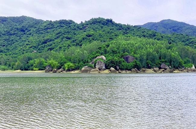 Đẹp nên thơ hồ Hóc Nhạn