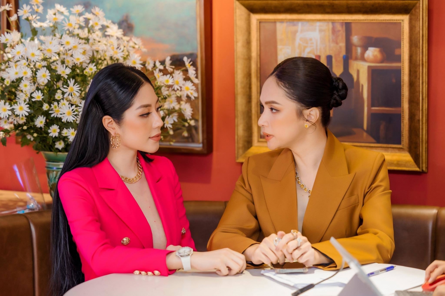 Sao Việt ngày 1/12: Lê Giang đăng ảnh mới khoe nhan sắc khác lạ Sao Việt ngày 1/12: Lê Giang đăng ảnh mới khoe nhan sắc khác lạ
