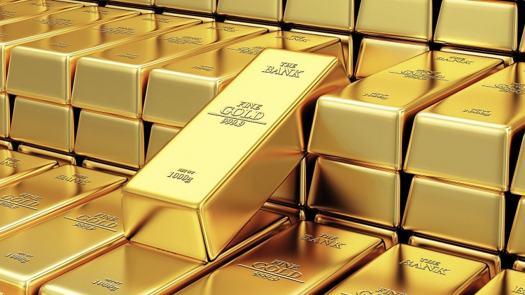 Giá vàng tăng vọt sau vụ pháo kích của Nga