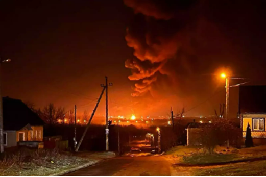 Nga: Cháy kho dầu không gây thiếu hụt nguồn cung Nga: Cháy kho dầu không gây thiếu hụt nguồn cung