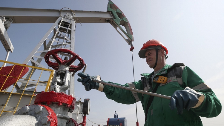 Sản lượng dầu thô của OPEC+ giảm xuống mức thấp nhất trong 6 tháng