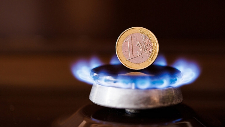 Giá khí đốt ở châu Âu bất ngờ giảm mạnh