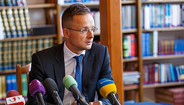 “Qua mặt” Ukraine, Nga bán khí đốt lâu dài cho Hungary