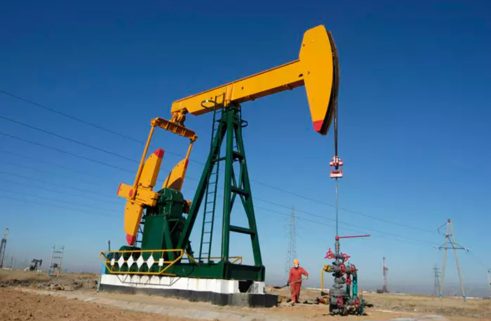 Dầu trượt giá trong bối cảnh lo ngại suy thoái, nhập khẩu từ Trung Quốc phục hồi chậm