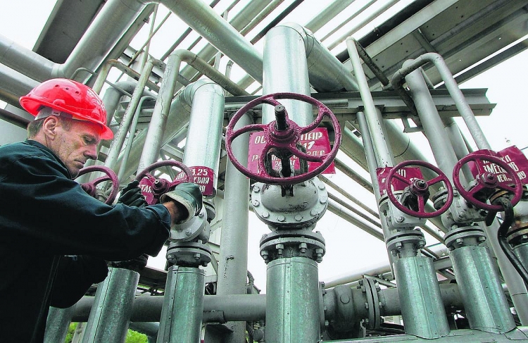 Nga là nhà xuất khẩu dầu số 1 cho Trung Quốc trong 3 tháng liên tiếp Nga là nhà xuất khẩu dầu số 1 cho Trung Quốc trong 3 tháng liên tiếp