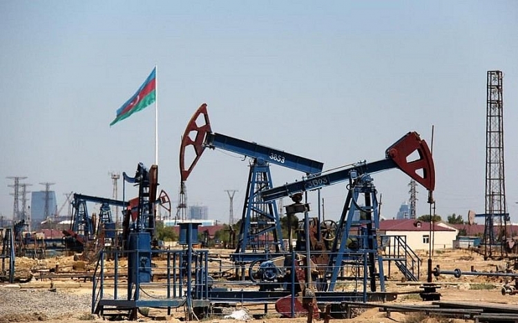 Giá dầu của Azerbaijan quay đầu giảm nhẹ