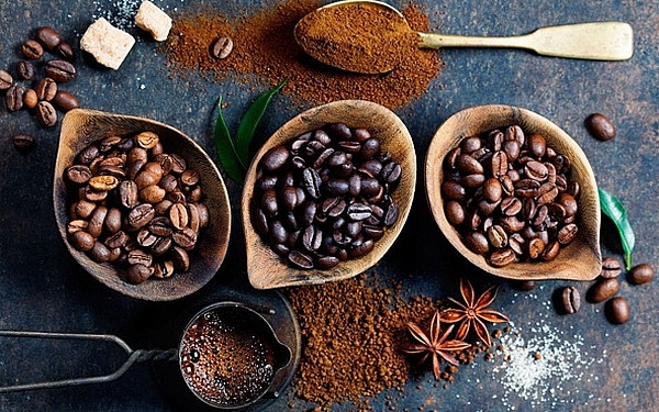Giá cà phê hôm nay ngày 31/10: Bất ngờ vượt mức 33.000 đồng/kg