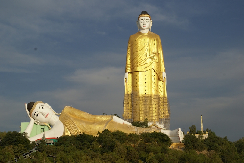 chiem nguong 10 buc tuong phat noi tieng va dep nhat the gioi