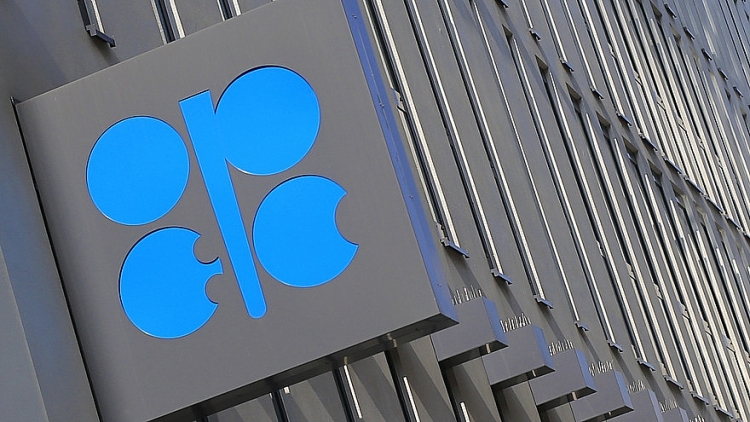 OPEC+ cắt giảm sản lượng bất chấp Nga phản đối