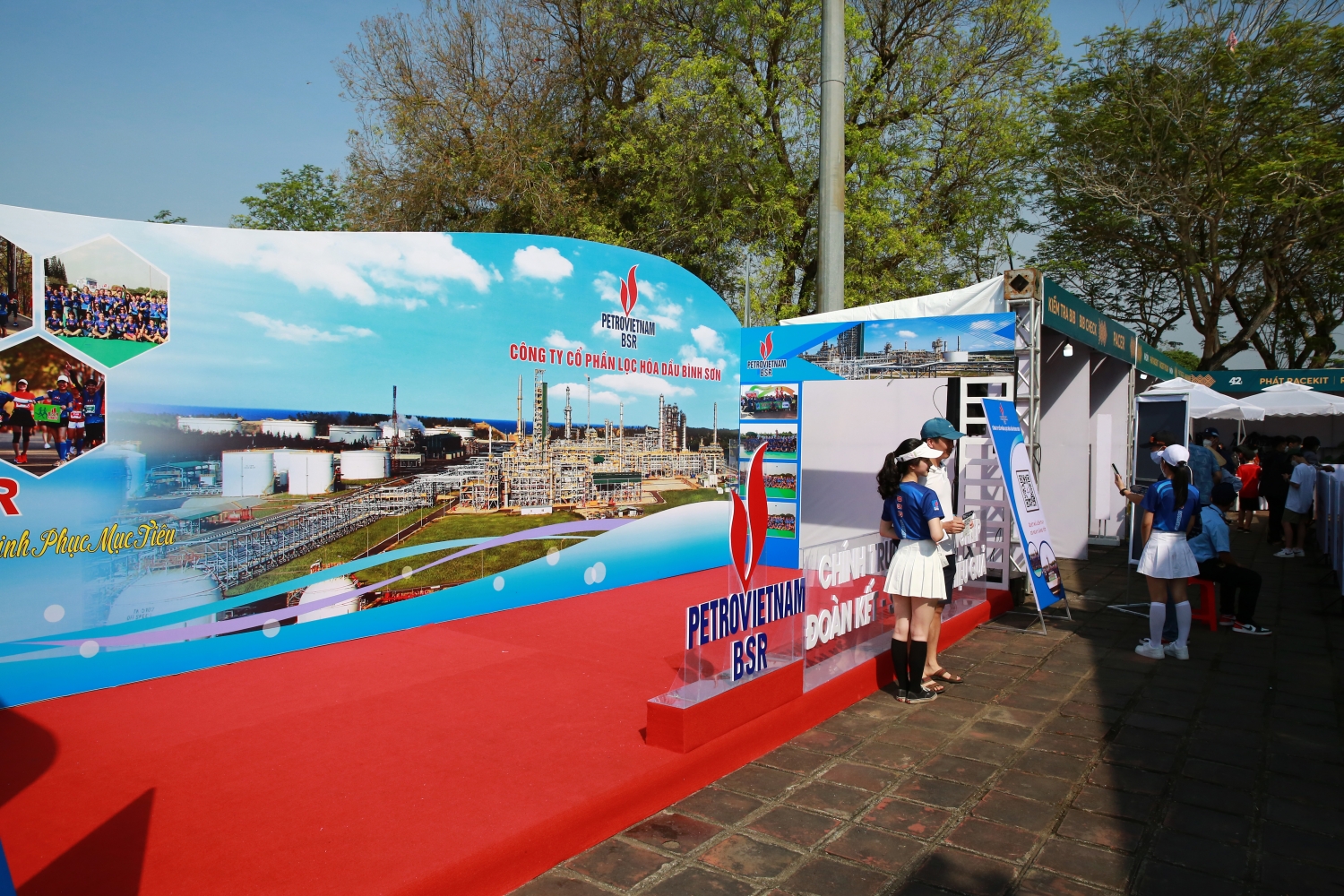BSR tặng 2.000 phiếu xăng cho runner tham gia VnExpress Marathon Huế 2022