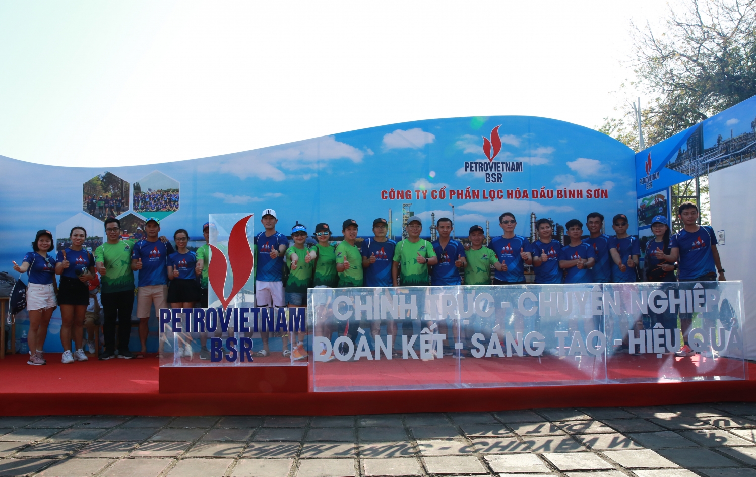 Hơn 100 runner BSR sẵn sàng chinh phục VnExpress Marathon Huế 2022