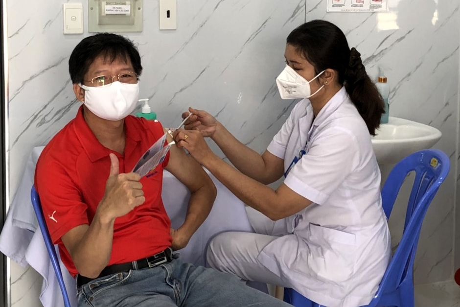BIENDONG POC triển khai tiêm vắc-xin cho người lao động trên giàn Hải Thạch – Mộc Tinh