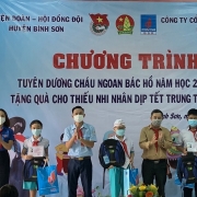 BSR tổ chức tặng quà Tết Trung thu cho các cháu thiếu nhi