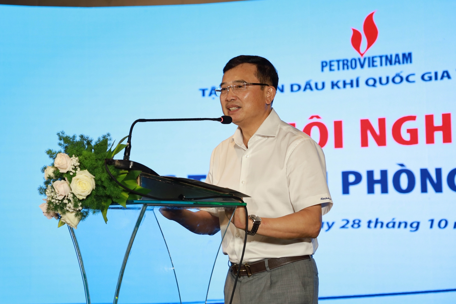 “Luôn rèn luyện, tăng cường tính chủ động, chuyên nghiệp trong công tác văn phòng”