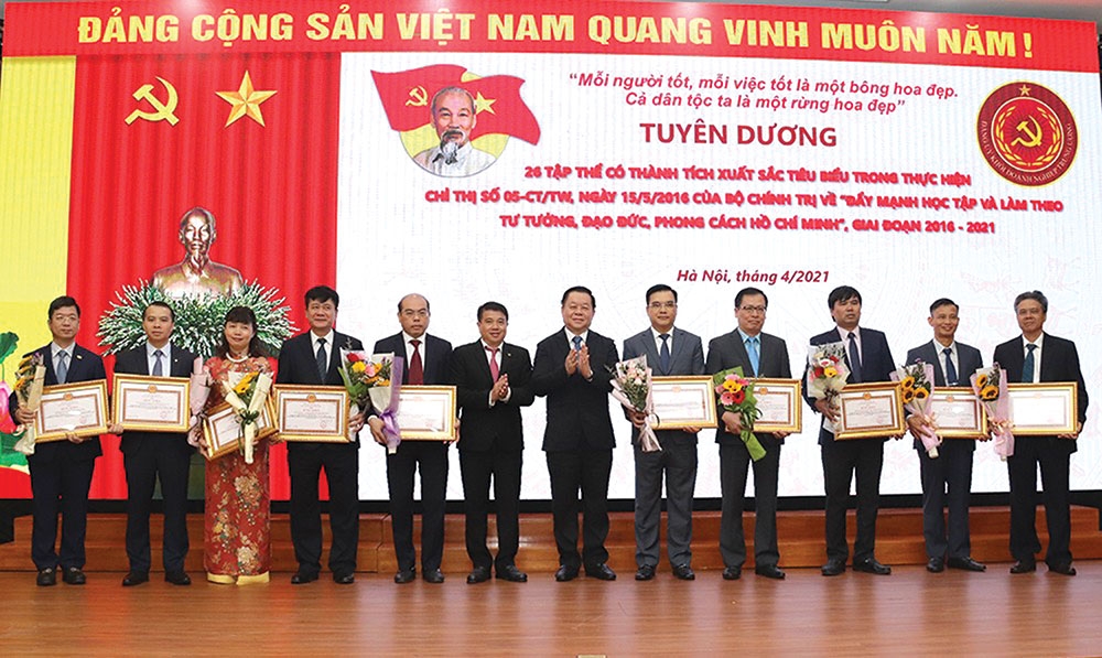Xây dựng Đảng bộ EVN trong sạch, vững mạnh đáp ứng yêu cầu, nhiệm vụ trong tình hình mới